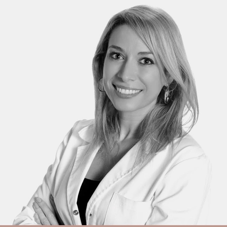 Dra. Marta Vilavella. Foto de la Directora de la clínica Idermic.